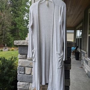 Evereve Allison Joy Long Beige Soft Cardigan Small